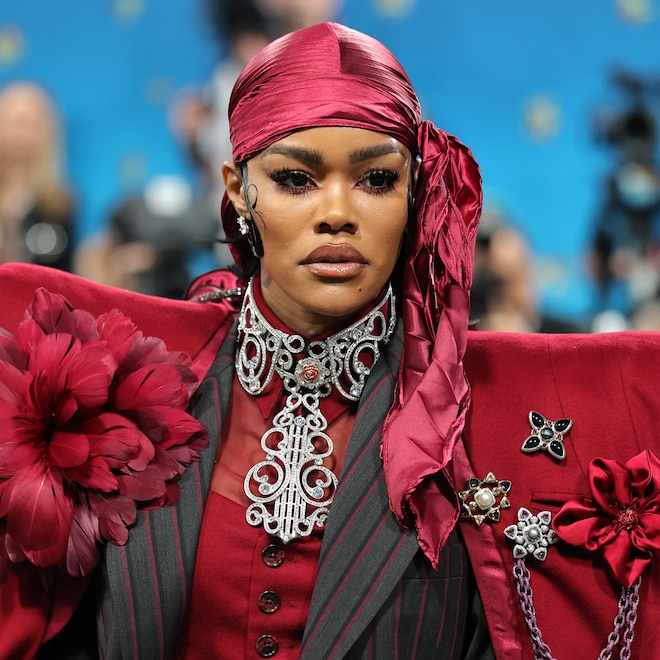 Teyana Taylor arrives at Met Gala 2025 red carpet, fashion closeup